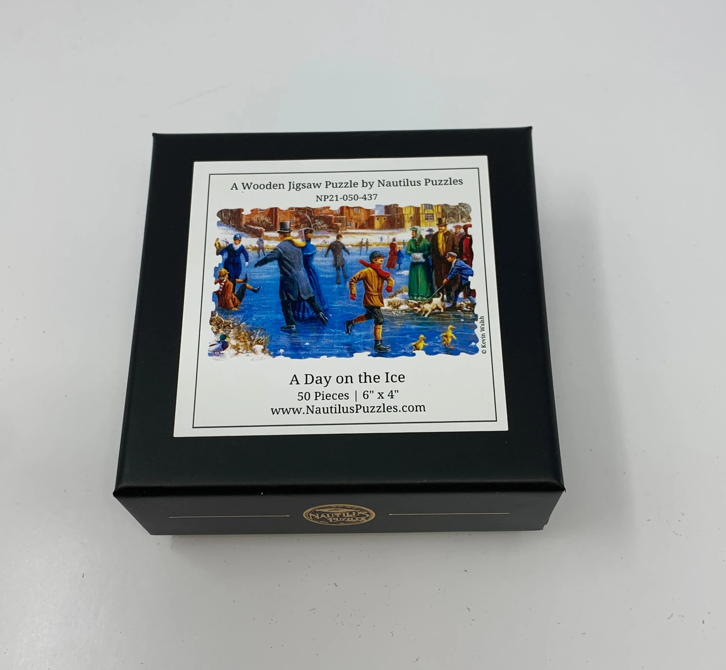 A Day on the Ice (50 Piece Mini Wooden Jigsaw Puzzle)
