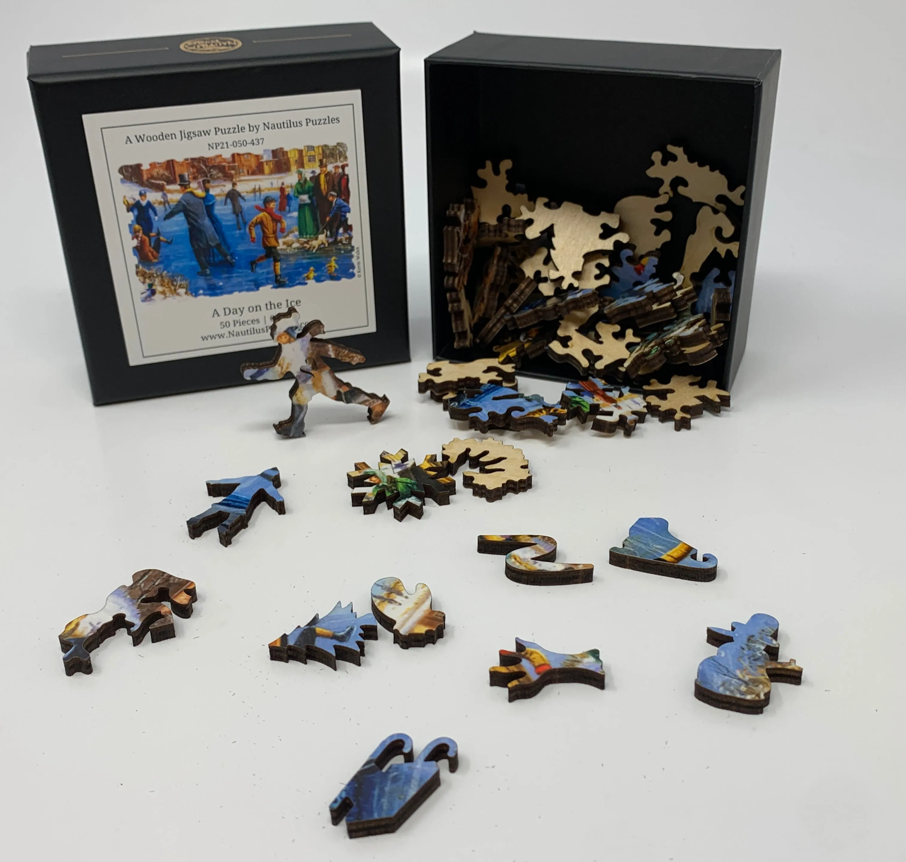 A Day on the Ice (50 Piece Mini Wooden Jigsaw Puzzle)