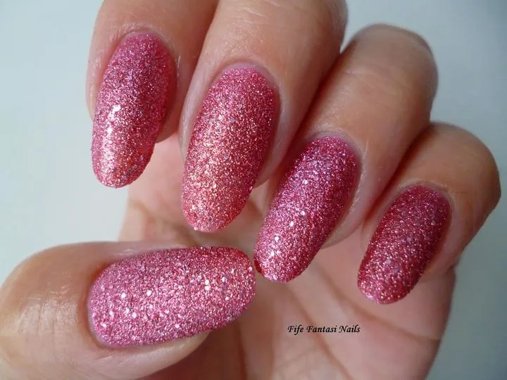 Avon Mark. Nail Style Studio Mineral Crush Nail Enamel - 10ml