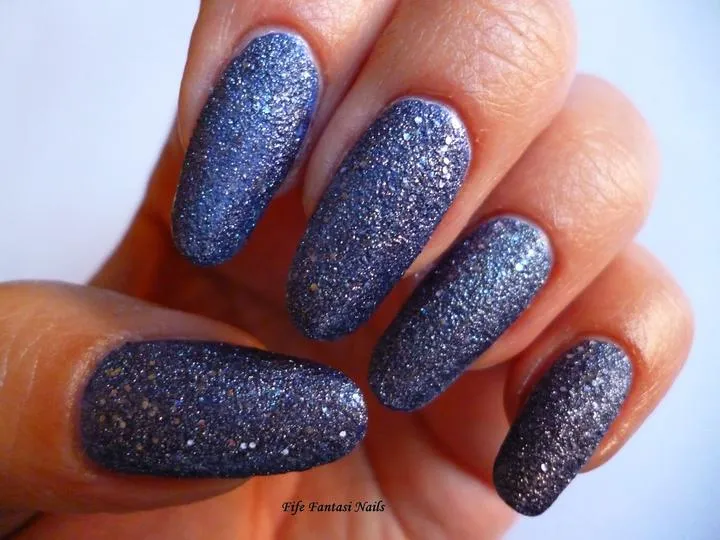 Avon Mark. Nail Style Studio Mineral Crush Nail Enamel - 10ml