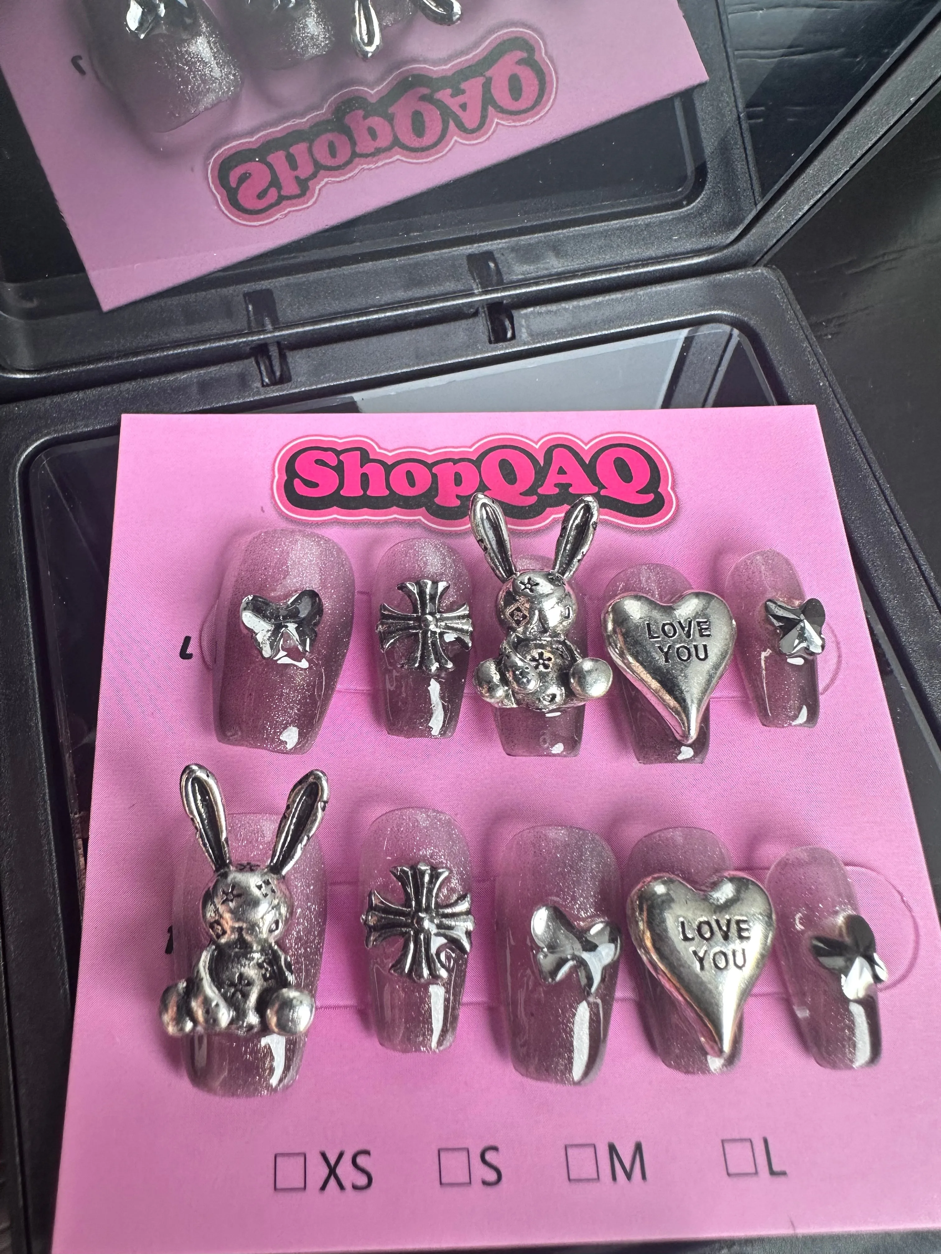 Gothic Dark Queen Rabbit | Unique Handcrafted Press-On Nails – Removable, Handmade for Students