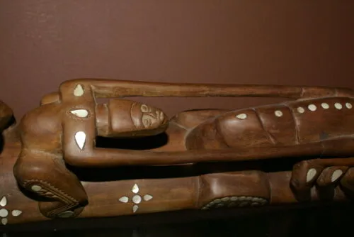 Rare South Pacific Hand Carving Rosewood Mother Pearl Lobsters Sculpture 1A13
